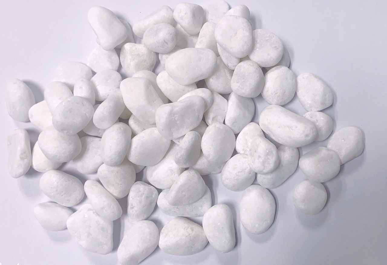 Snow White Pebbles